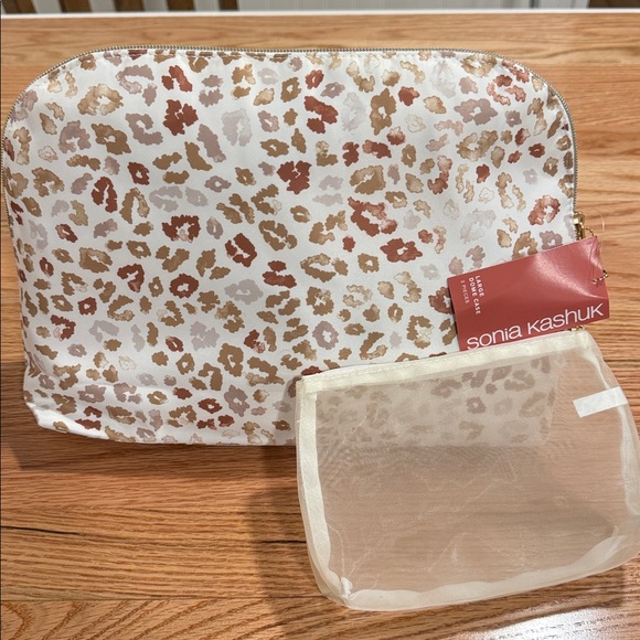 Sonia Kashuk Handbags - Sonia Kashuk Large Gold White Animal Print Cosmetic & Small mesh cosmetic bags